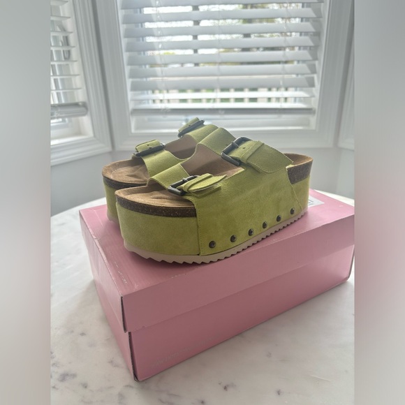 Free People Intentionally Blank Dreams Flatform Sandal Pistachio size 36 New - Picture 2 of 7